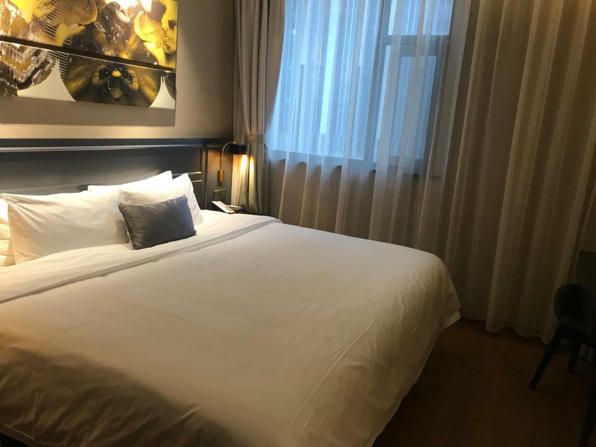 Yitel Premium Hotel Шанхай Экстерьер фото